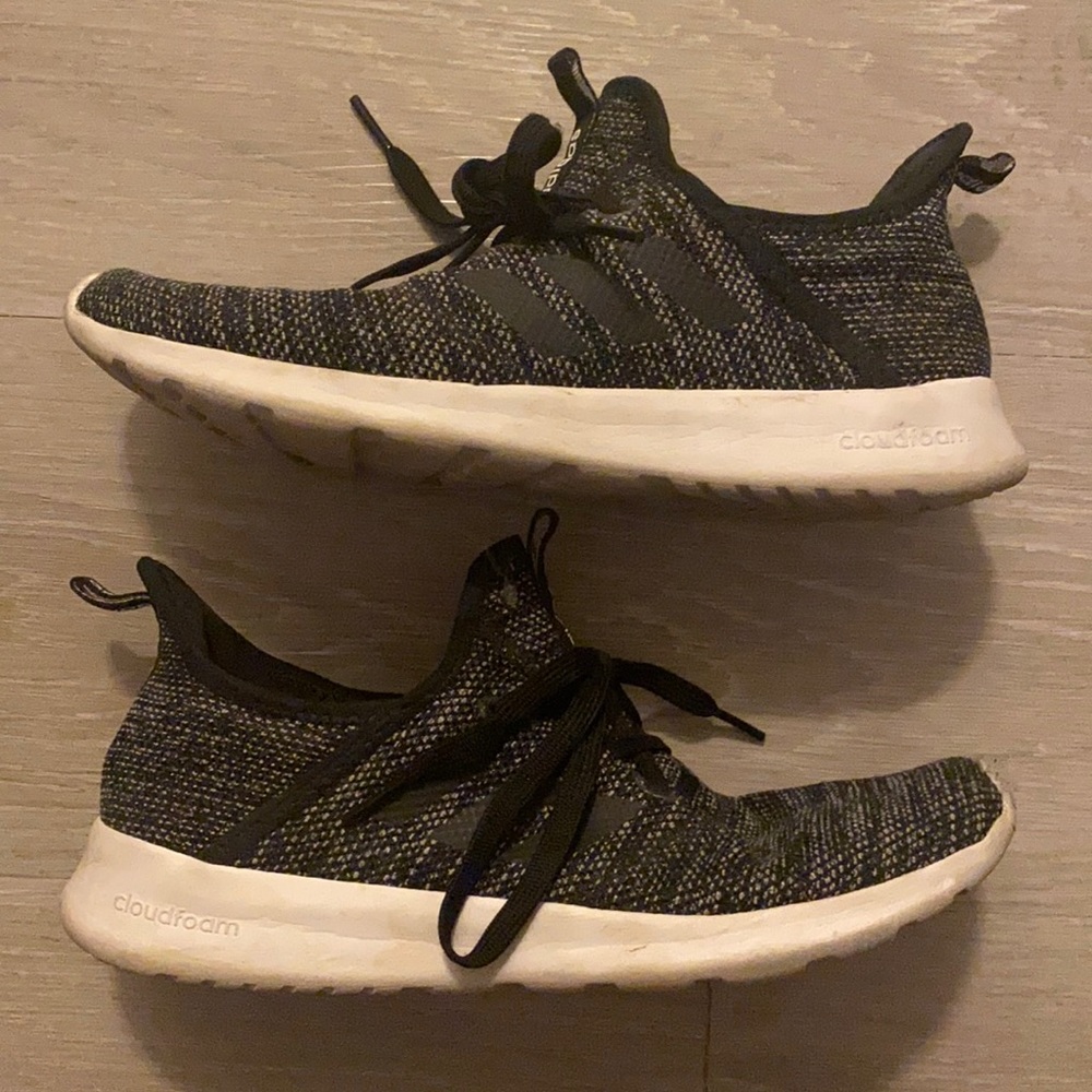 ADIDAS BLACK SNEAKERS